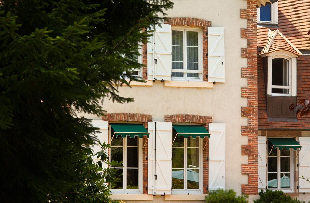 Le Tronçais Hotel Saint-Bonnet-Tronçais Exterior foto